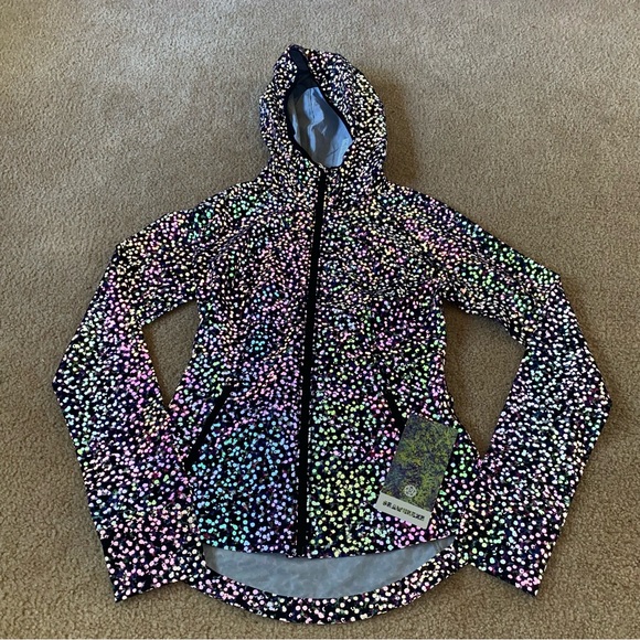 lululemon athletica Jackets & Blazers - *RARE* NWT Lululemon Mist Over Windbreaker Seawheeze Edition Reflective Size 4